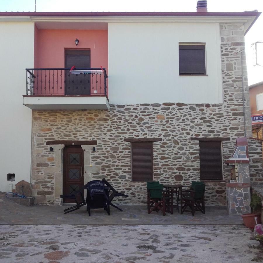 To Petrino Holidays House Metagkitsi المظهر الخارجي الصورة